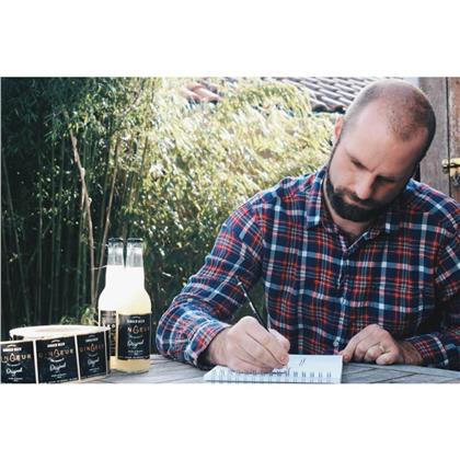 Summer-like days got us all in the mood for ginger beer!Best one around by @drinkgingeur , made with simple and natural products only!#wedrinkreal #gingerbeer #sanfrancisco #biarritz #pragency #agencylife #canonphotography #sundayfunday #vsco